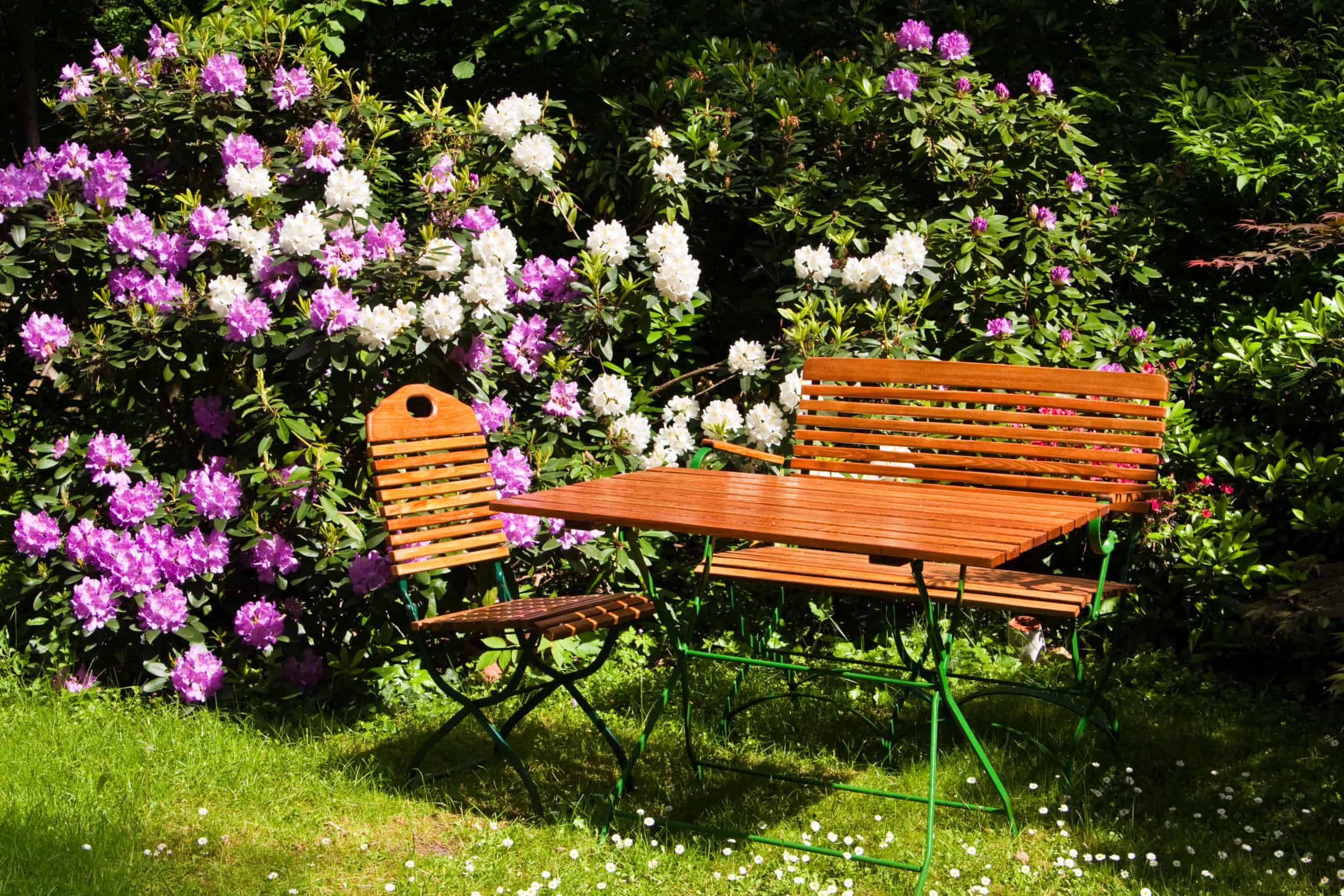 Gartenstühle aus Naturholz