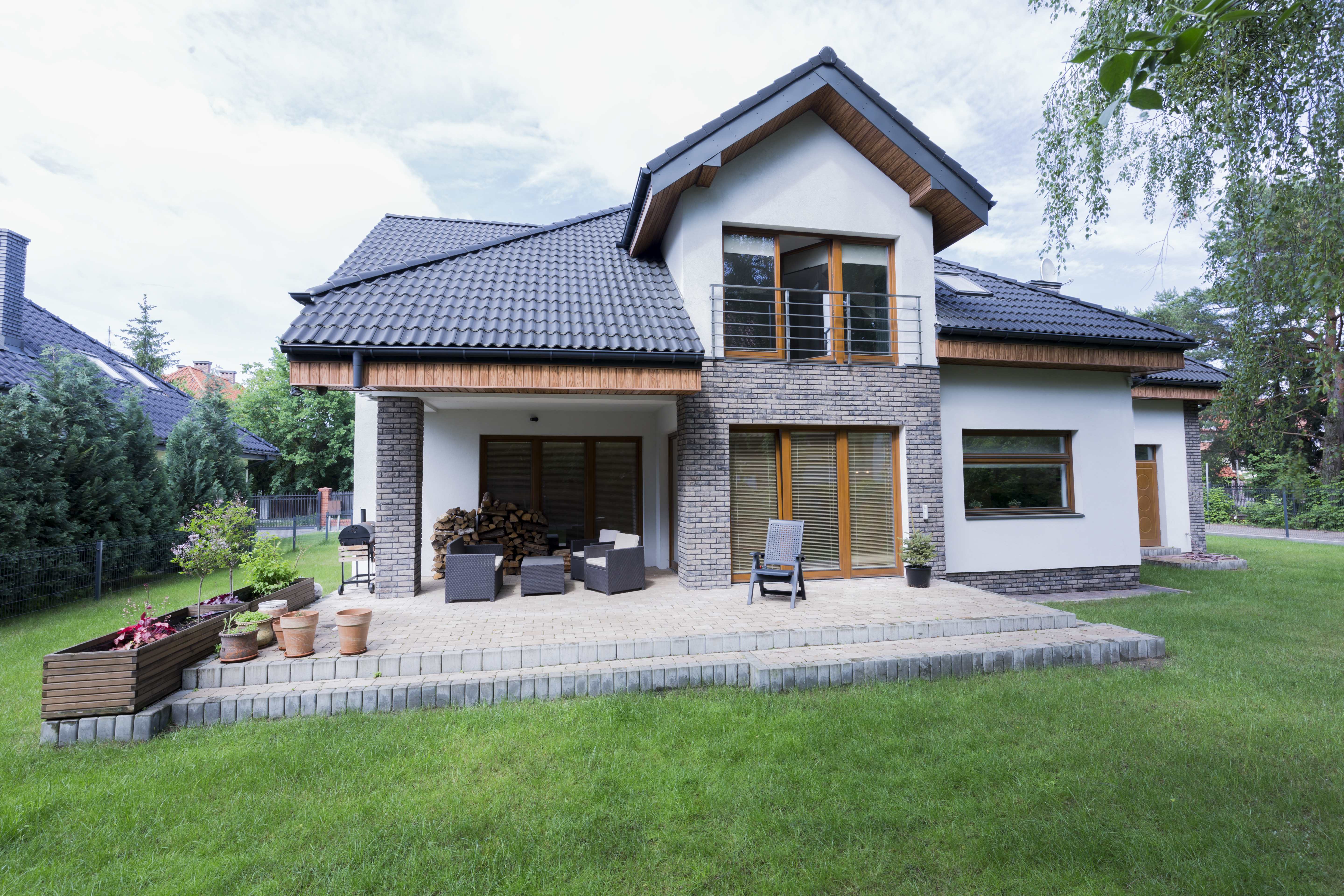 Das Einfamilienhaus zählt zu den beliebtesten Haustypen in Deutschland. Foto bialasiewicz via Envato