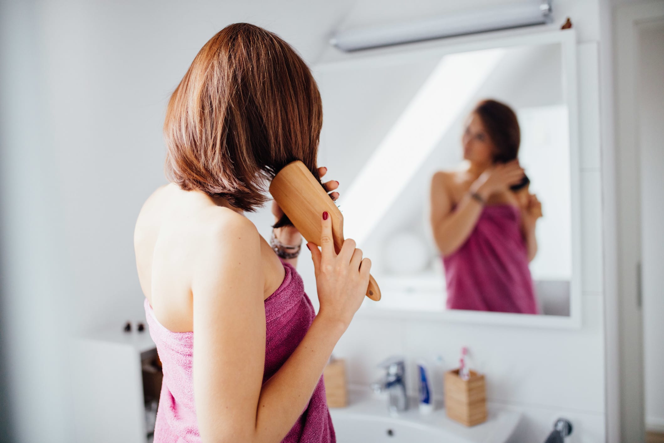 Ein Natursteinteppich kann dem Badezimmer eine besondere Atmosphäre verleihen. Foto criene via Twenty20